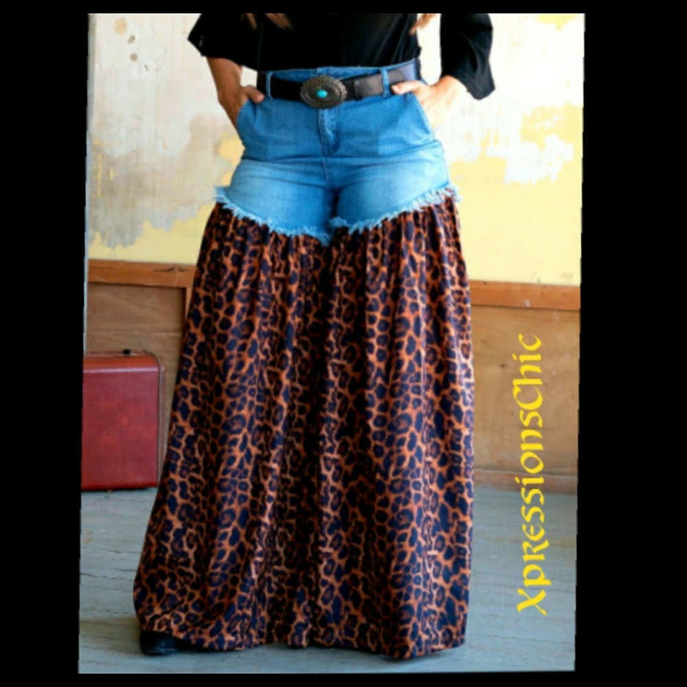 Flair Leopard Bottom Jeans